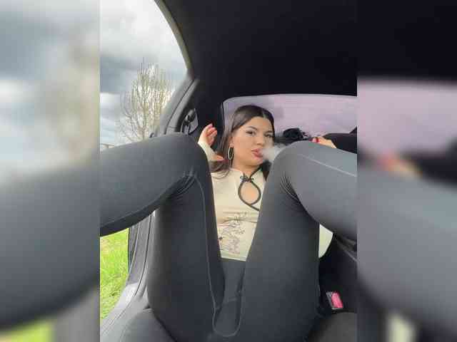 -MaybeBaby-'s chat room