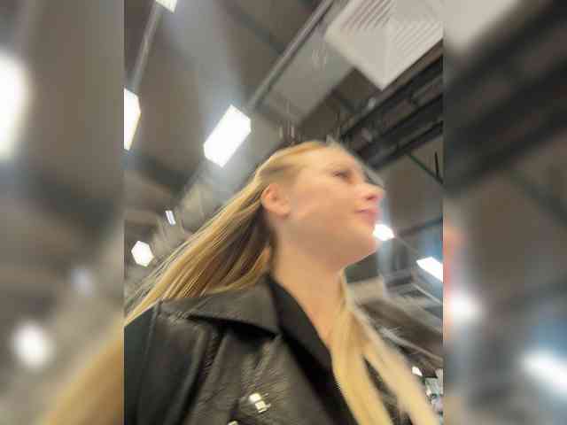 _Katrinka_'s chat room