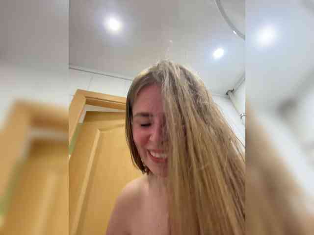 LolaSexxx's chat room