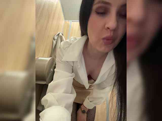 EvaRoughe's chat room