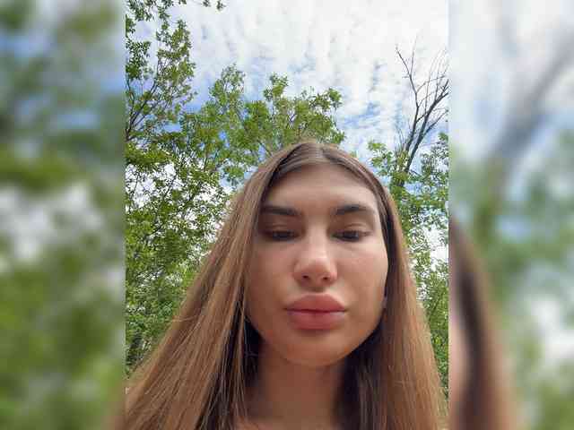 -EmilyBaby-'s chat room