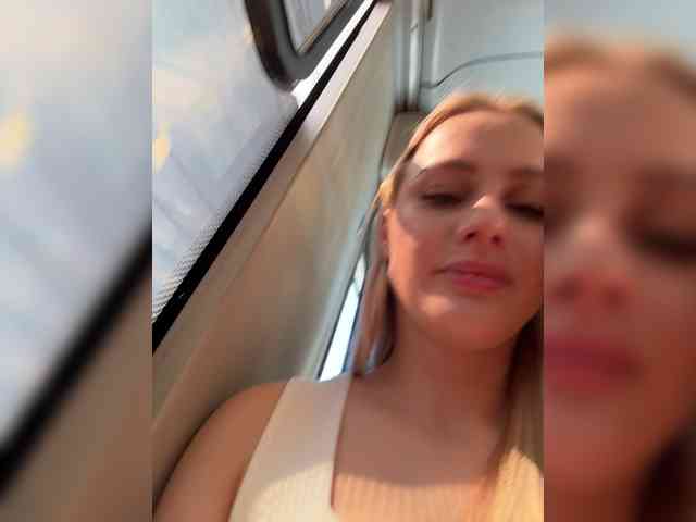 _Katrinka_'s chat room