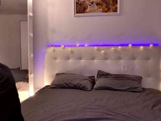 LustElise's chat room