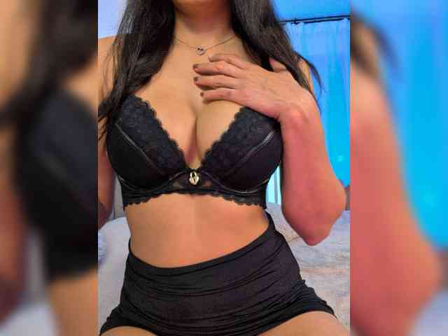 -LanaRay-'s chat room