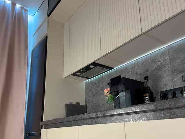Adel9's chat room