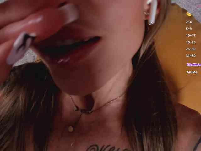 WILD-ANGEL777's chat room