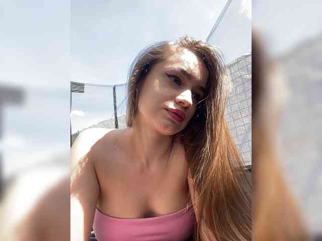 -_-_--------'s chat room