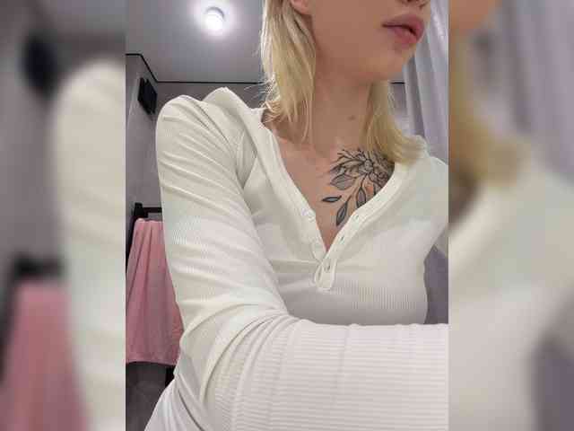 Cristi-Candy's chat room