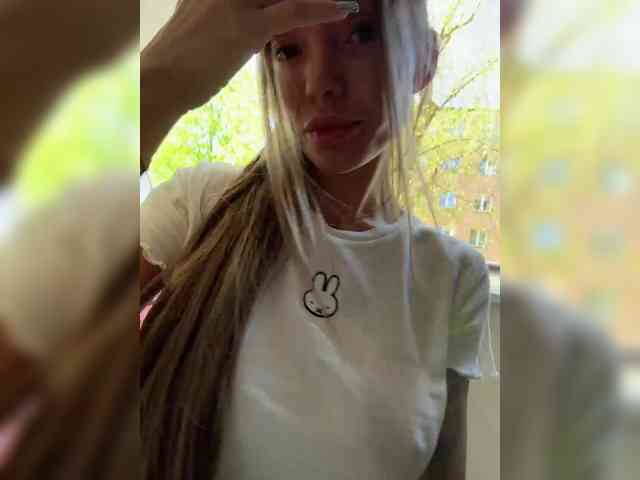 WILD-ANGEL777's chat room