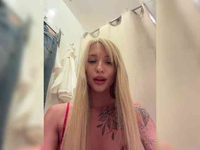 Cristi-Candy's chat room
