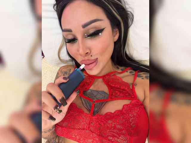 Cristalkate's chat room