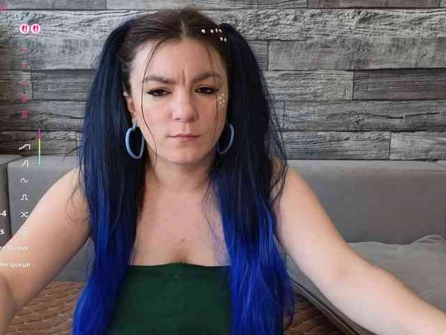 sosgirl1994's chat room
