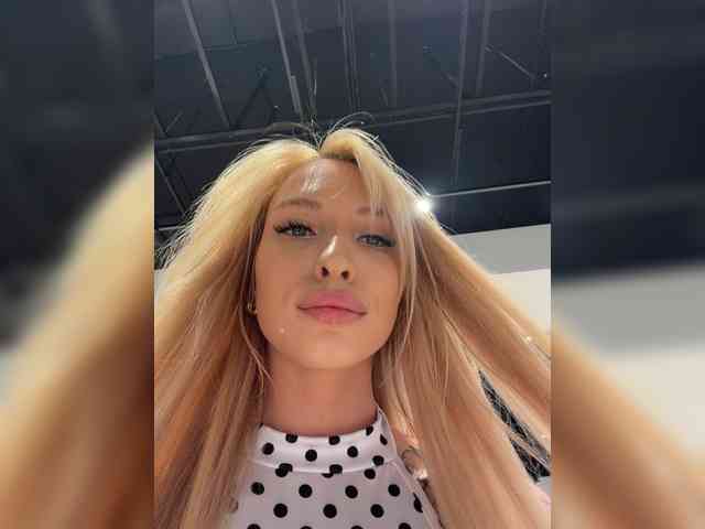 Cristi-Candy's chat room