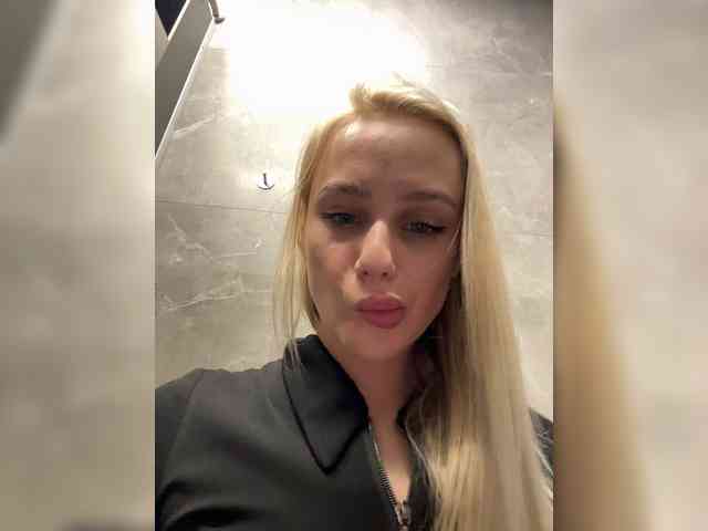 _Katrinka_'s chat room