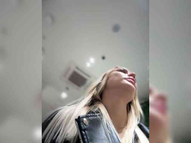 _Katrinka_'s chat room