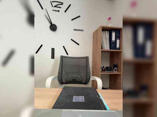 ANNA_Fox's chat room