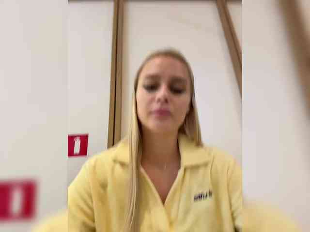 _Katrinka_'s chat room