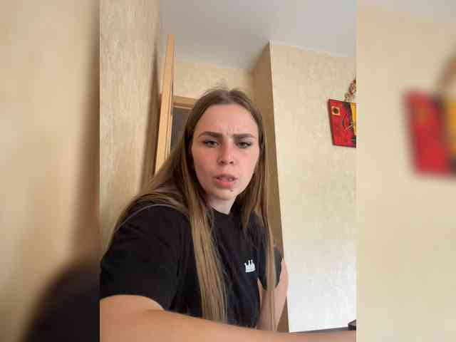 LolaSexxx's chat room