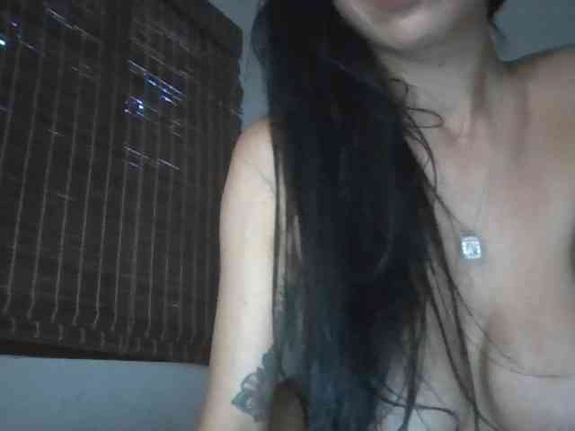 Bellaebello11br's chat room