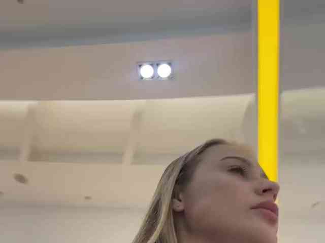 _Katrinka_'s chat room