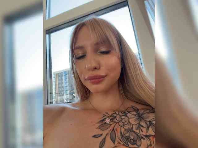 Cristi-Candy's chat room