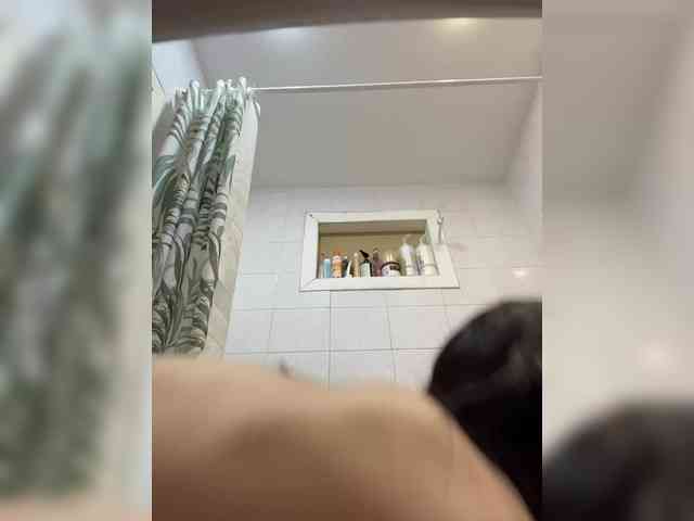 -Briana-LX-'s chat room