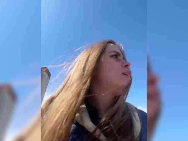 LolaSexxx's chat room