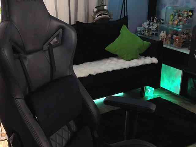 Kira_Li_Lime's chat room