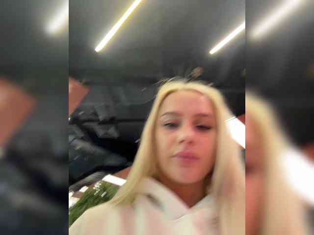 _Katrinka_'s chat room