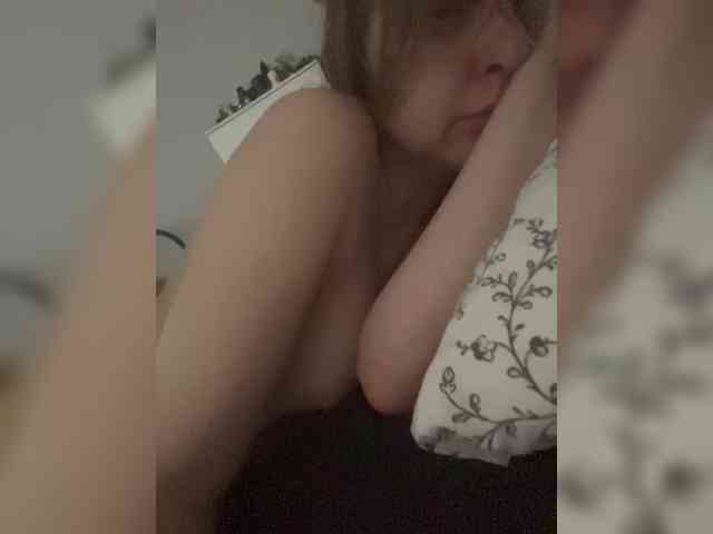 BunnyGoddess's chat room
