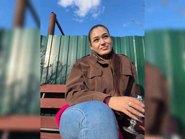 Anutka-chocolatee's chat room