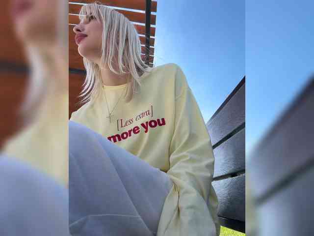 Cristi-Candy's chat room