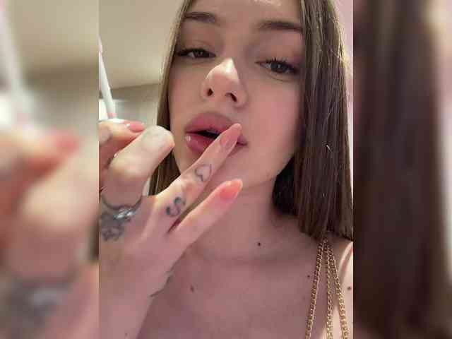 Pussydollnet's chat room