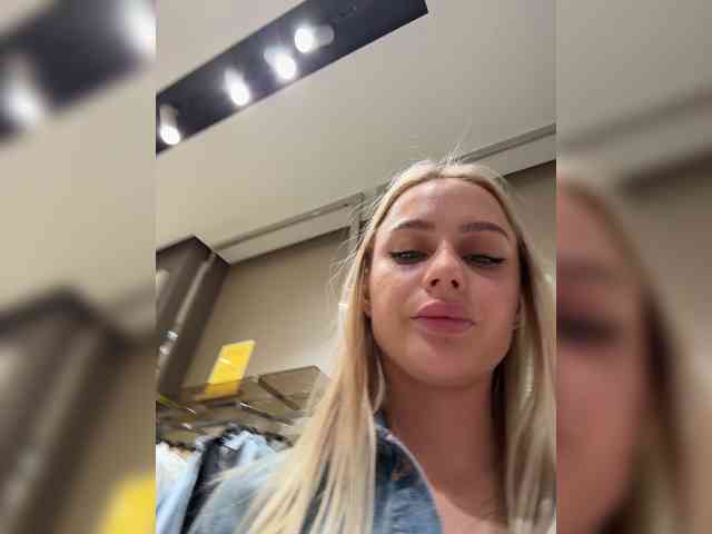 _Katrinka_'s chat room