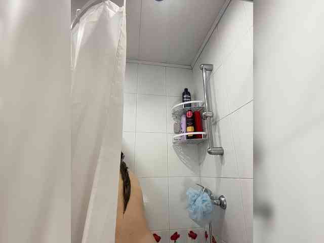 LolaSexxx's chat room