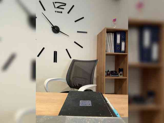 ANNA_Fox's chat room