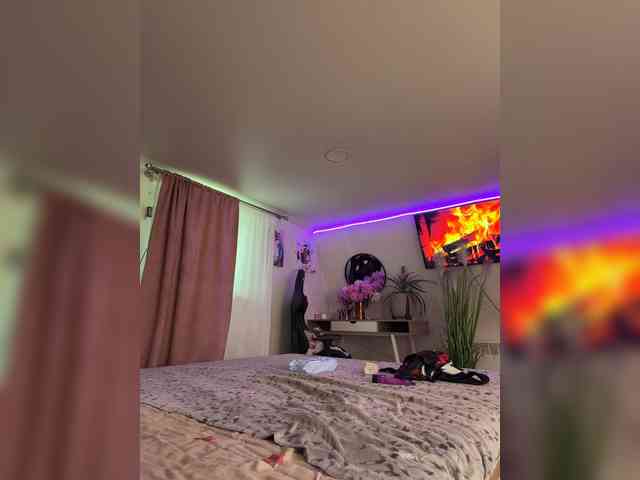 -MaybeBaby-'s chat room