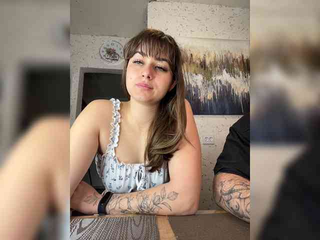 AnnviKING's chat room