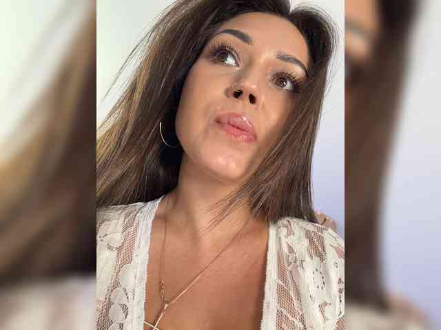 Anutka-chocolatee's chat room