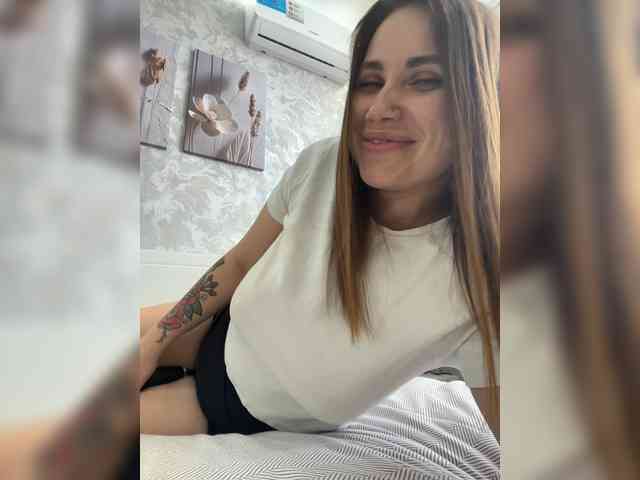 -LeiaProseccina-'s chat room