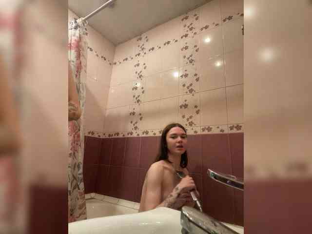 shyyyygirls's chat room