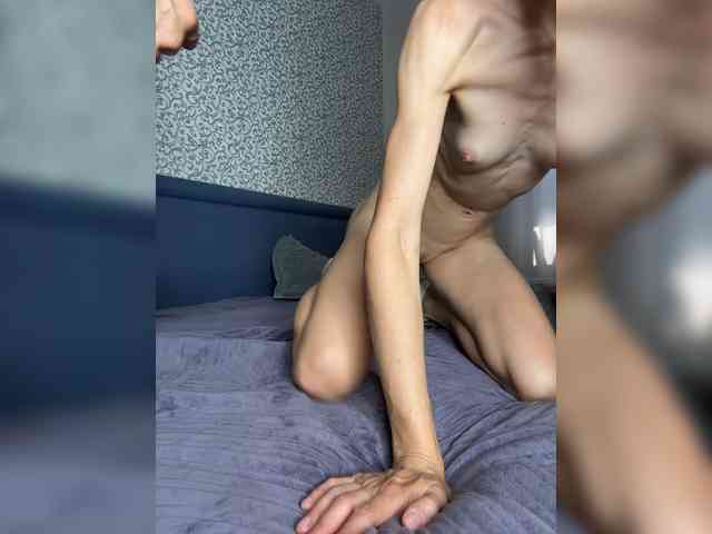 Kristi_Wolf's chat room