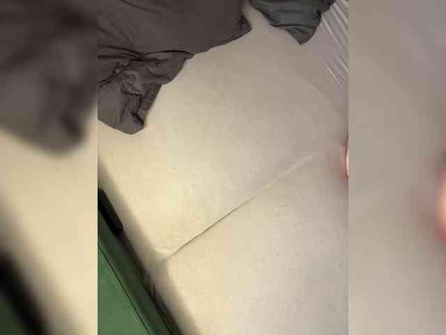 -Right-'s chat room