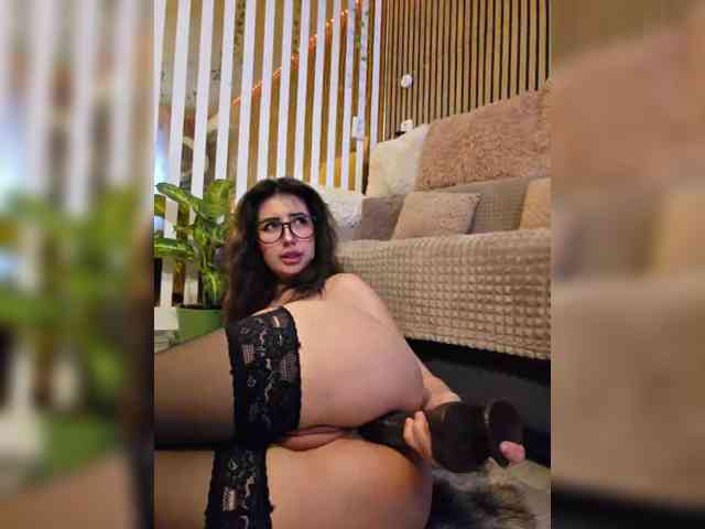 -Violetttttka-'s chat room