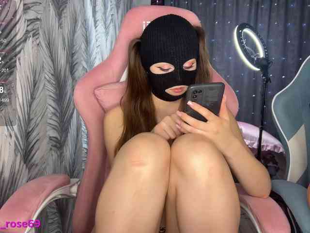 LallyRose's chat room