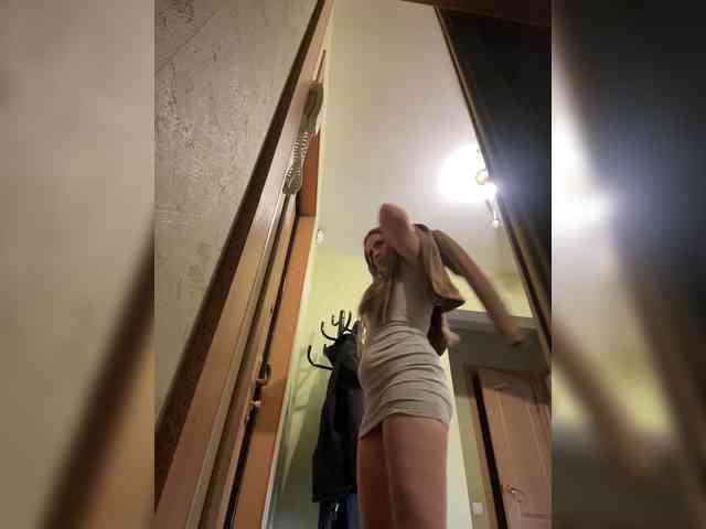 LolaSexxx's chat room