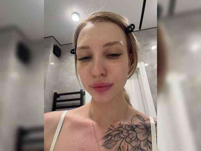 Cristi-Candy's chat room