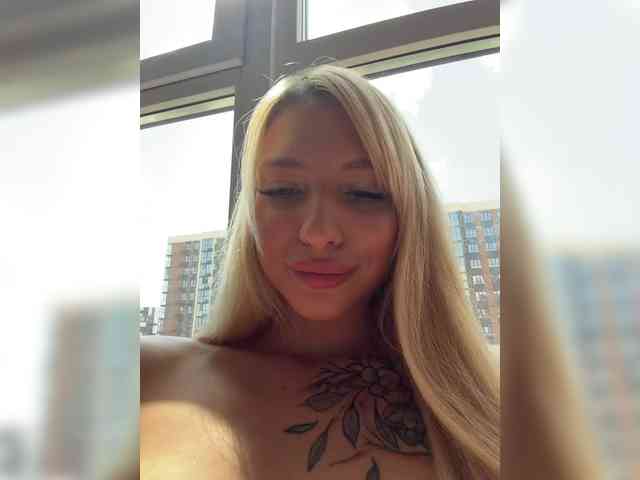 Cristi-Candy's chat room