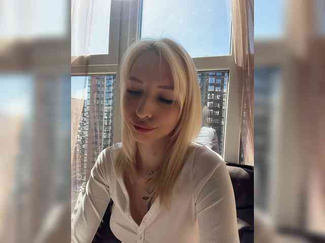 Cristi-Candy's chat room