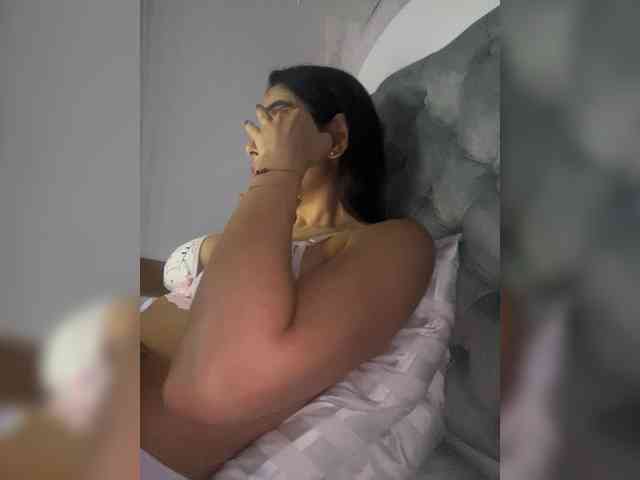 SallyeLeins's chat room